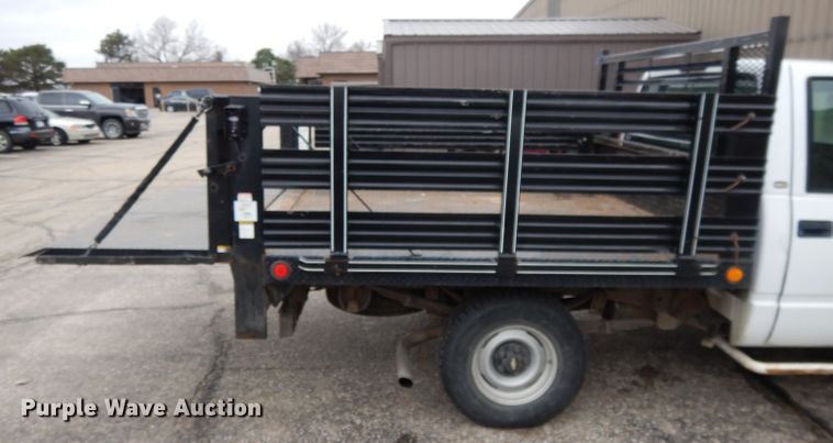 image for item DI8052 1997 Chevrolet Cheyenne 1500  flatbed pickup truck