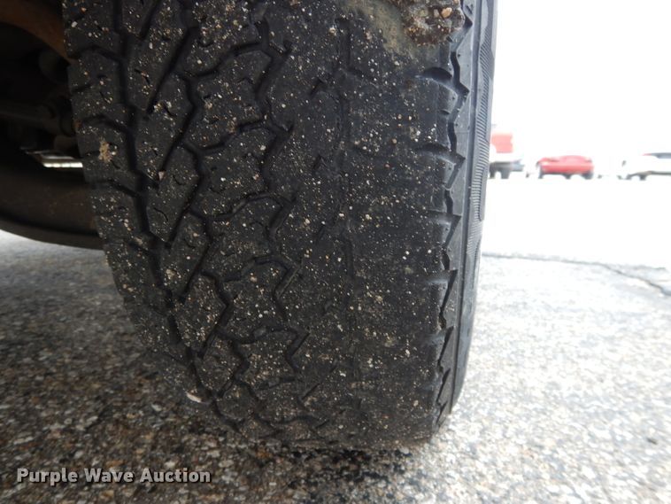 image for item DI8052 1997 Chevrolet Cheyenne 1500  flatbed pickup truck