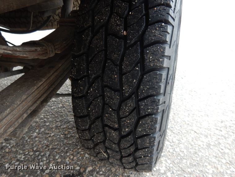 image for item DI8052 1997 Chevrolet Cheyenne 1500  flatbed pickup truck