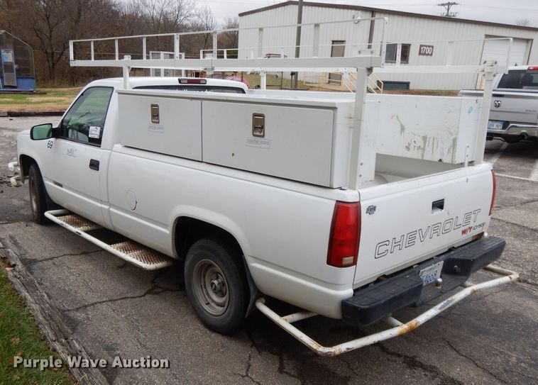 image for item DI8053 1998 Chevrolet C1500  pickup truck