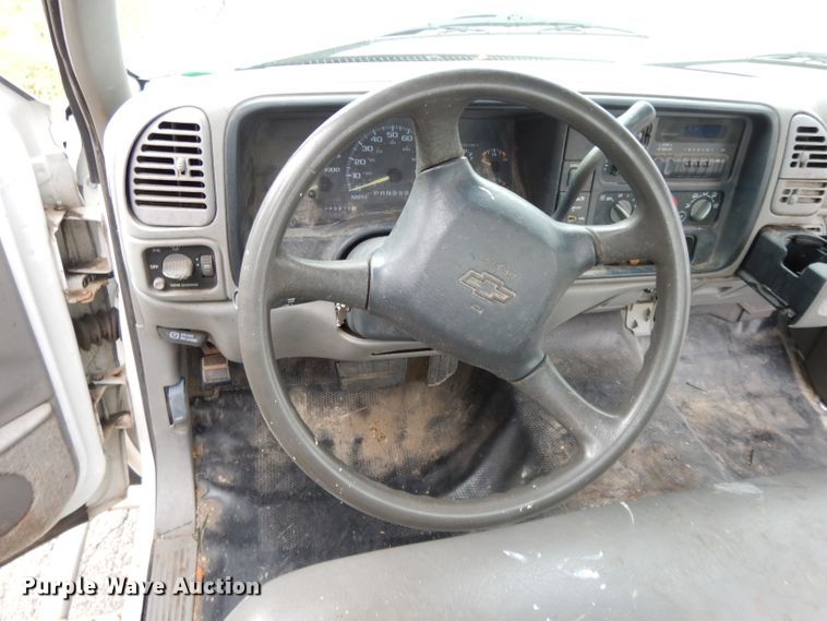 image for item DI8053 1998 Chevrolet C1500  pickup truck