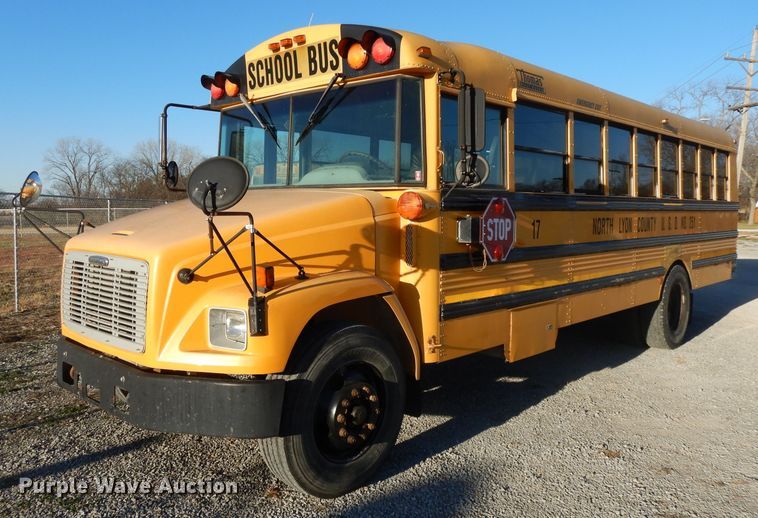 image for item DI8071 2003 Freightliner FS65  school bus