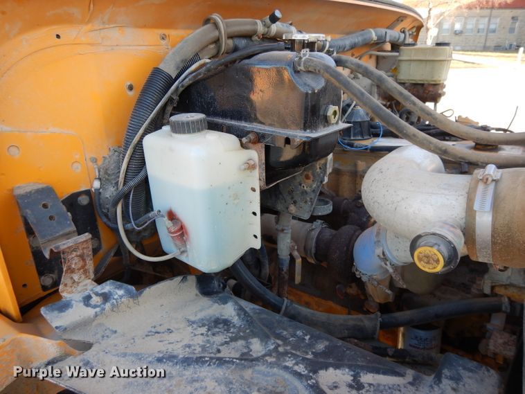 image for item DI8071 2003 Freightliner FS65  school bus