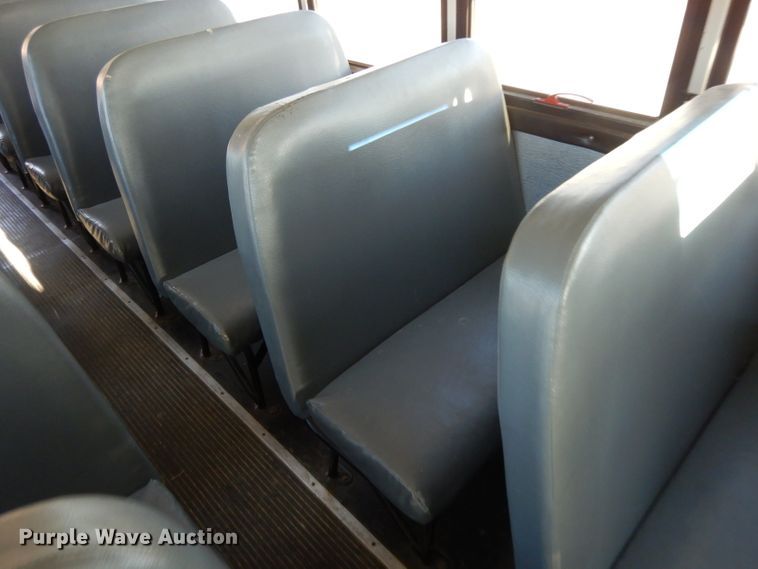 image for item DI8071 2003 Freightliner FS65  school bus