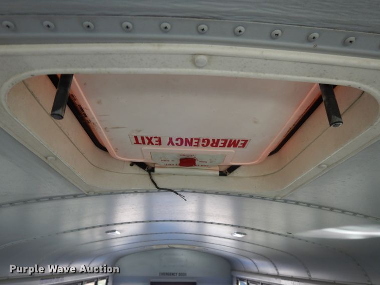 image for item DI8071 2003 Freightliner FS65  school bus