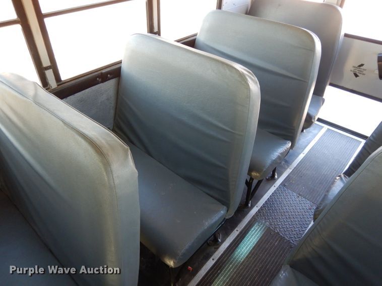 image for item DI8071 2003 Freightliner FS65  school bus