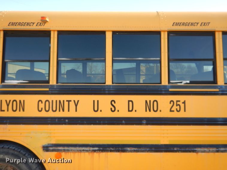 image for item DI8071 2003 Freightliner FS65  school bus