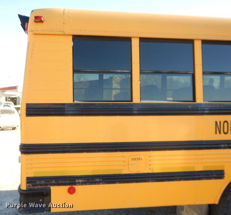 image for item DI8071 2003 Freightliner FS65  school bus