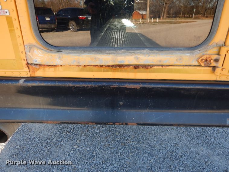 image for item DI8071 2003 Freightliner FS65  school bus