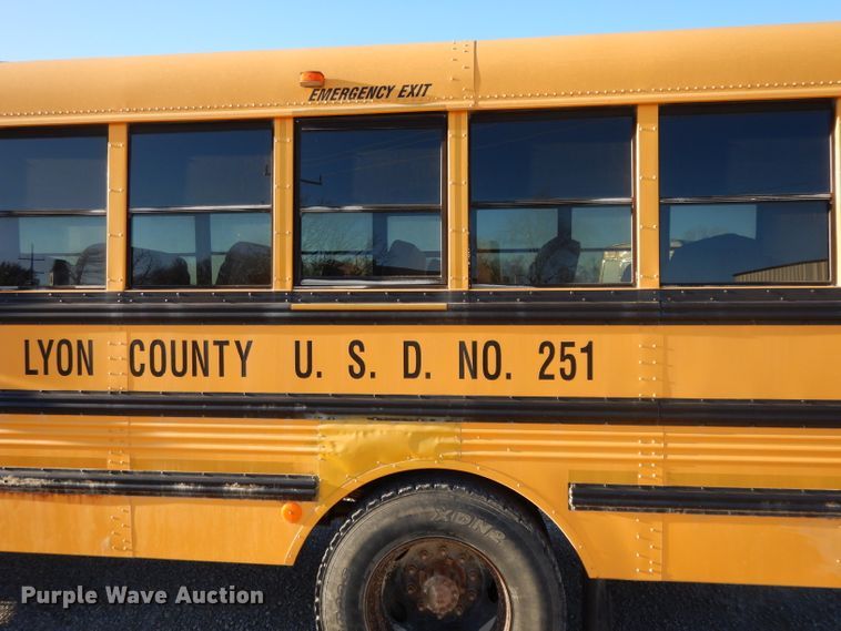 image for item DI8071 2003 Freightliner FS65  school bus