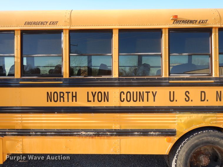 image for item DI8071 2003 Freightliner FS65  school bus