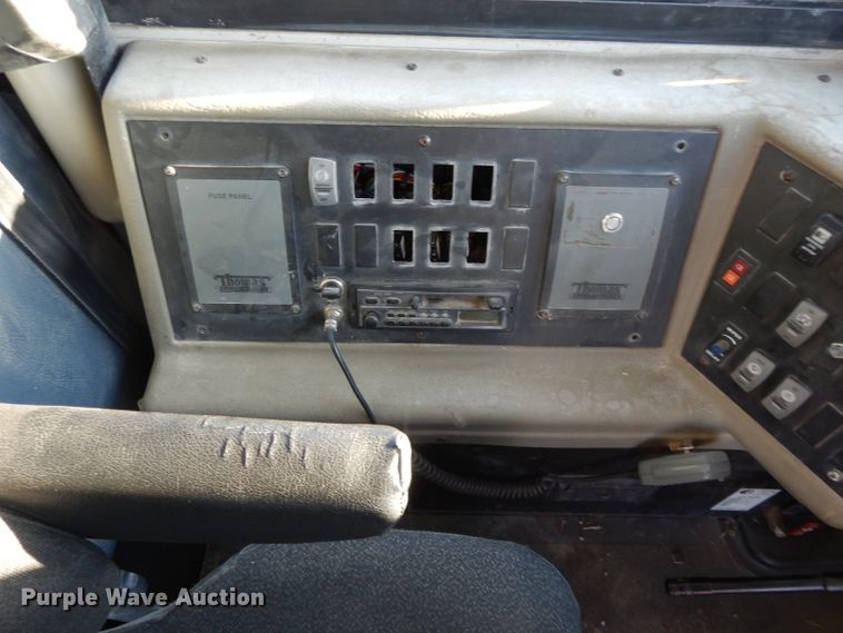 image for item DI8072 2001 Freightliner FS65  school bus