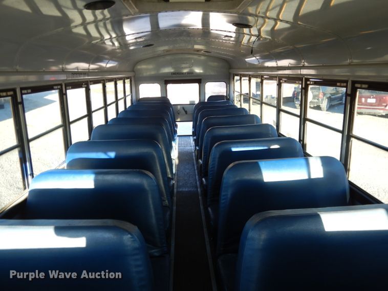 image for item DI8072 2001 Freightliner FS65  school bus