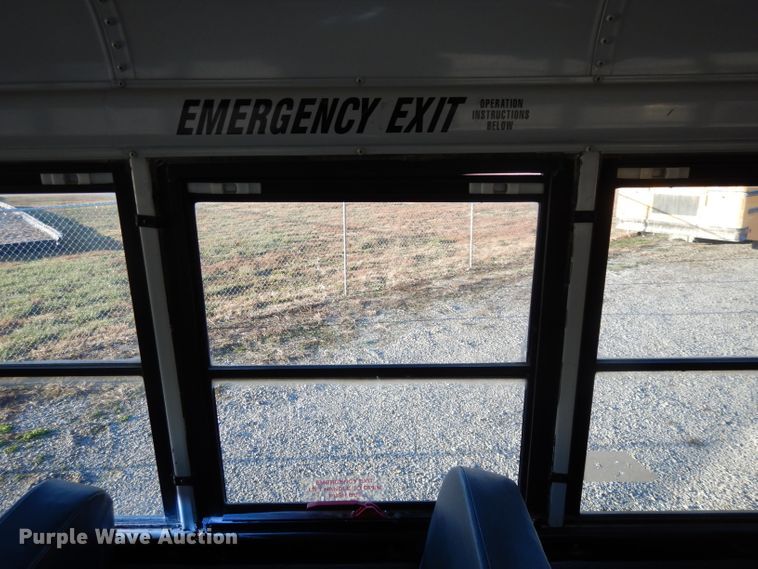 image for item DI8072 2001 Freightliner FS65  school bus