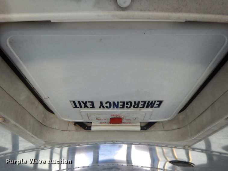 image for item DI8072 2001 Freightliner FS65  school bus