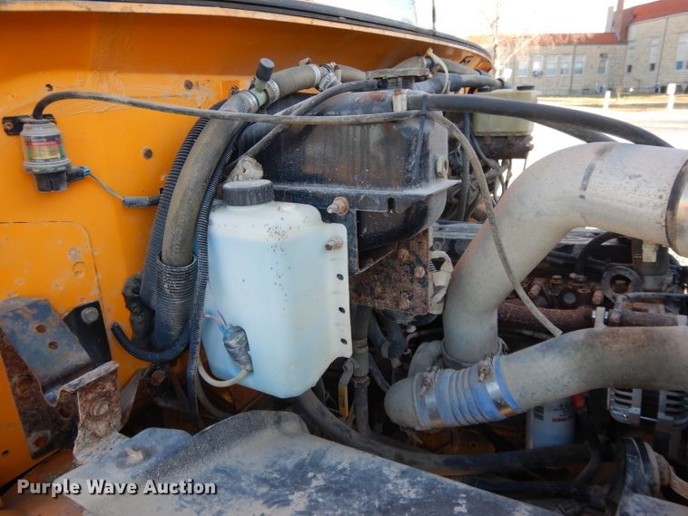 image for item DI8072 2001 Freightliner FS65  school bus