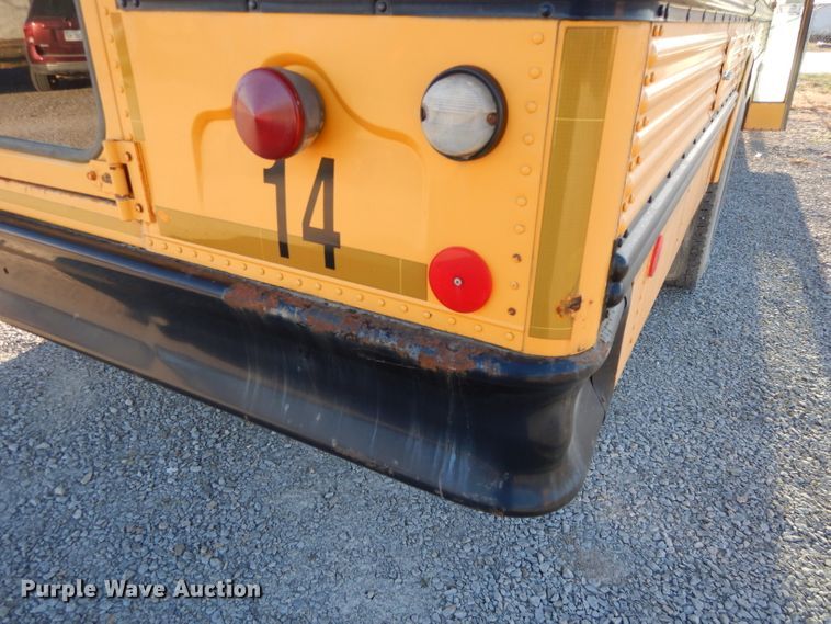 image for item DI8072 2001 Freightliner FS65  school bus