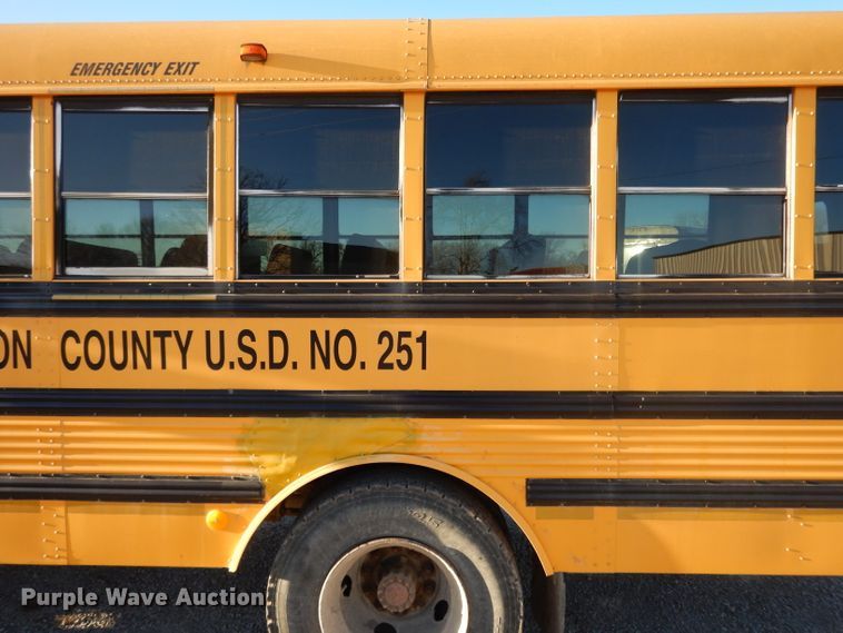 image for item DI8072 2001 Freightliner FS65  school bus