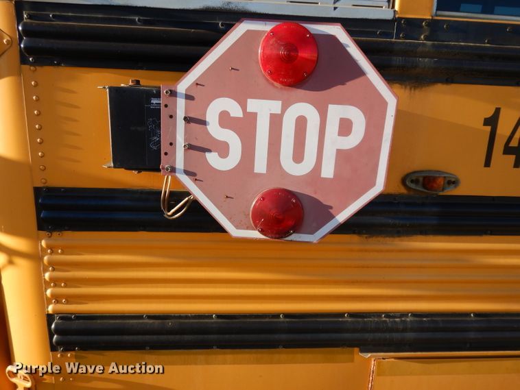 image for item DI8072 2001 Freightliner FS65  school bus