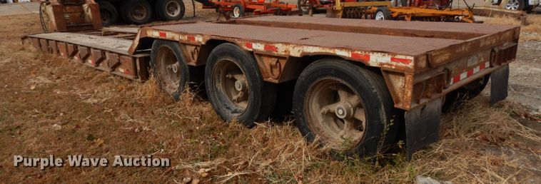 image for item DJ5786 1985 Trail King 1551-4100 lowboy equipment trailer