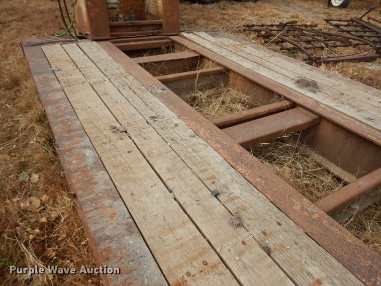 image for item DJ5786 1985 Trail King 1551-4100 lowboy equipment trailer