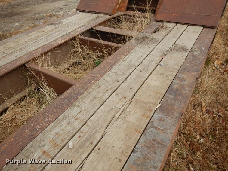 image for item DJ5786 1985 Trail King 1551-4100 lowboy equipment trailer