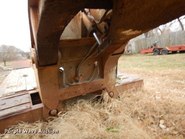 image for item DJ5786 1985 Trail King 1551-4100 lowboy equipment trailer