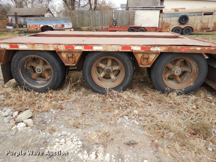 image for item DJ5786 1985 Trail King 1551-4100 lowboy equipment trailer