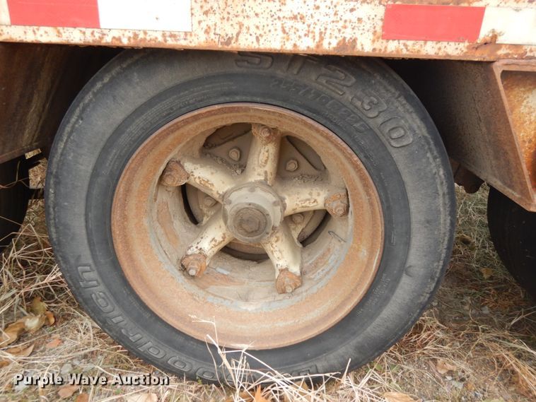 image for item DJ5786 1985 Trail King 1551-4100 lowboy equipment trailer