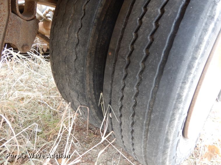 image for item DJ5786 1985 Trail King 1551-4100 lowboy equipment trailer