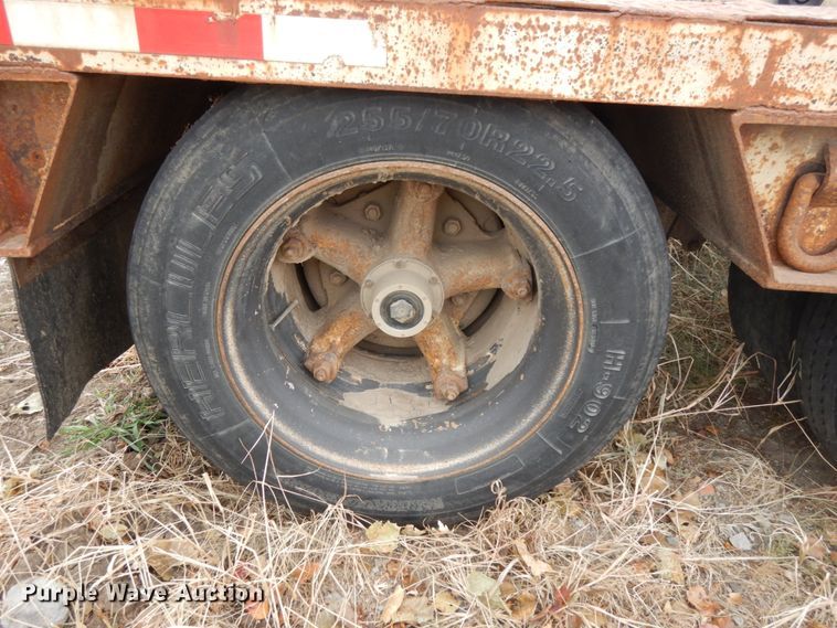 image for item DJ5786 1985 Trail King 1551-4100 lowboy equipment trailer