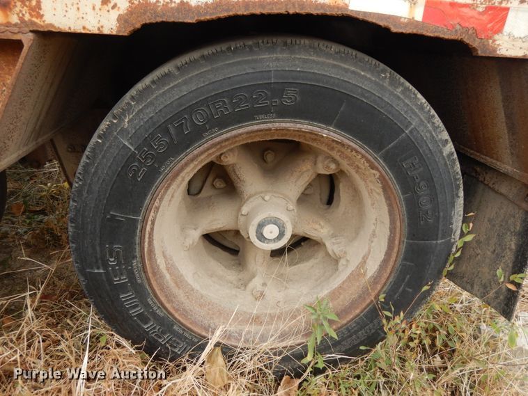 image for item DJ5786 1985 Trail King 1551-4100 lowboy equipment trailer