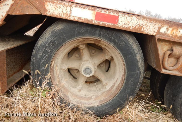 image for item DJ5786 1985 Trail King 1551-4100 lowboy equipment trailer