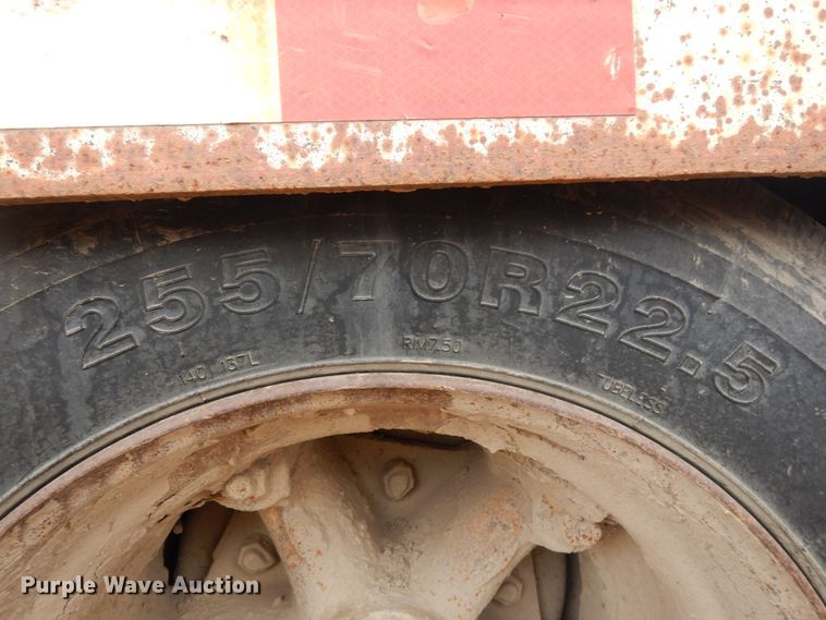 image for item DJ5786 1985 Trail King 1551-4100 lowboy equipment trailer