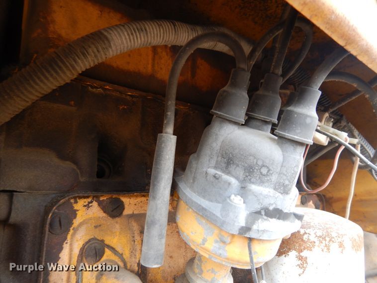 image for item DJ5787 1970 International I2554  tractor