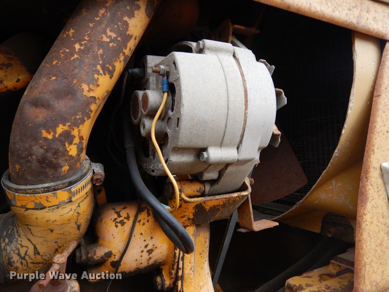 image for item DJ5787 1970 International I2554  tractor