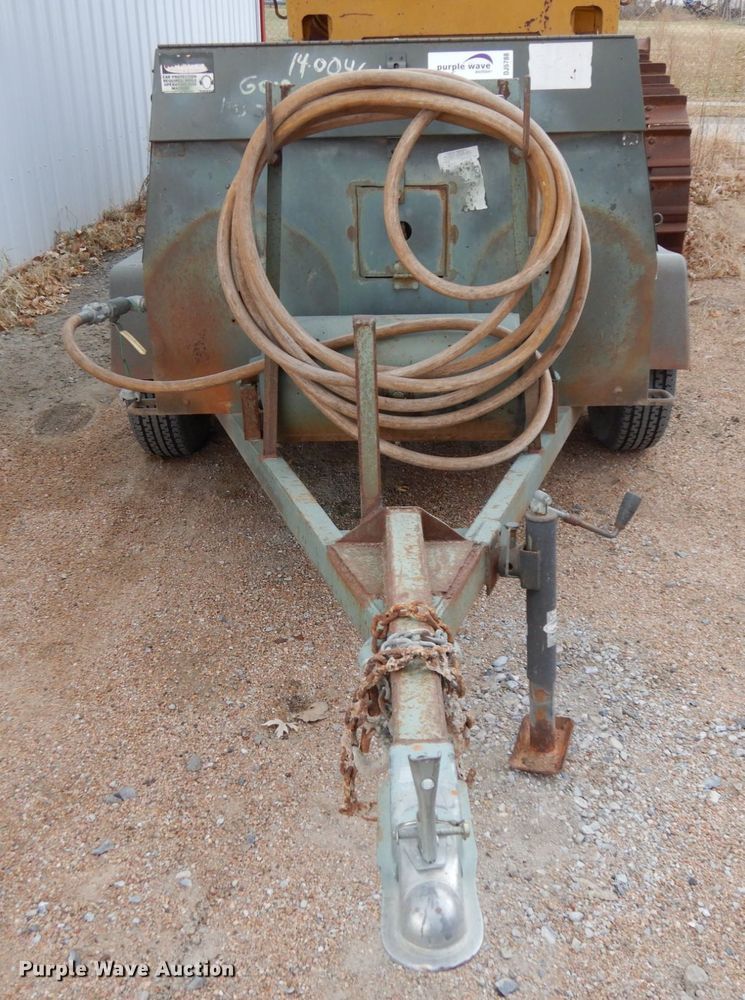 image for item DJ5788 1993 Davey 14M125  air compressor