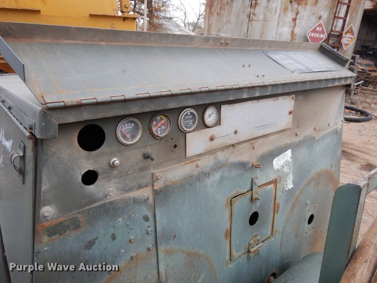 image for item DJ5788 1993 Davey 14M125  air compressor