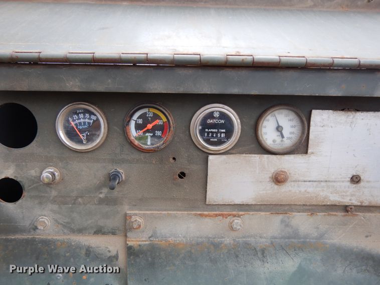 image for item DJ5788 1993 Davey 14M125  air compressor