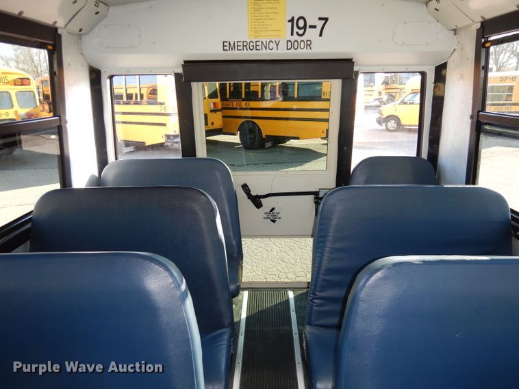 image for item DJ6859 2007 Freightliner Thomas  school bus