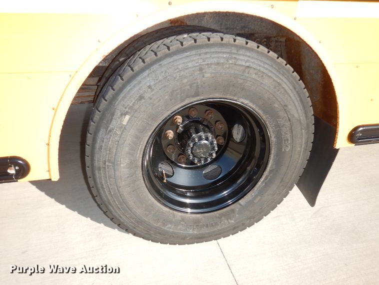 image for item DJ6859 2007 Freightliner Thomas  school bus