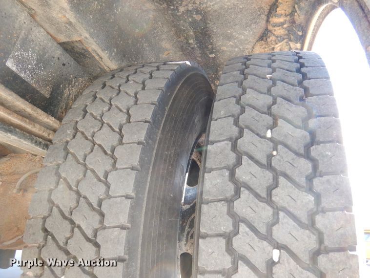 image for item DJ6859 2007 Freightliner Thomas  school bus