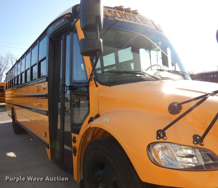 image for item DJ6860 2007 Freightliner Thomas  school bus