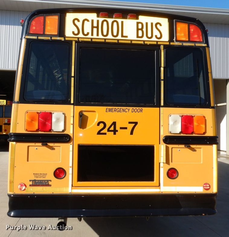 image for item DJ6860 2007 Freightliner Thomas  school bus