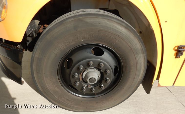 image for item DJ6860 2007 Freightliner Thomas  school bus