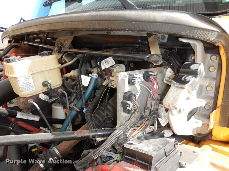 image for item DJ6860 2007 Freightliner Thomas  school bus