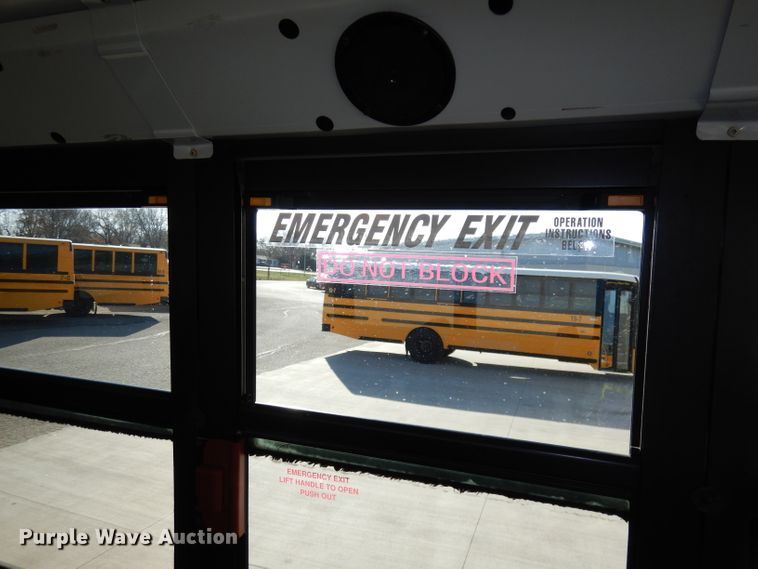 image for item DJ6860 2007 Freightliner Thomas  school bus