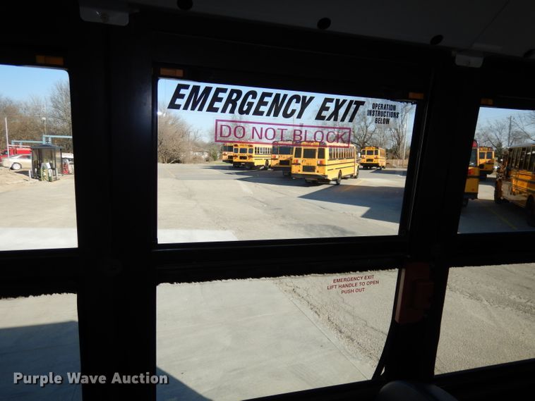 image for item DJ6860 2007 Freightliner Thomas  school bus