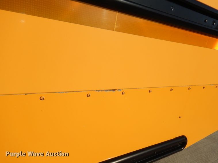 image for item DJ6860 2007 Freightliner Thomas  school bus