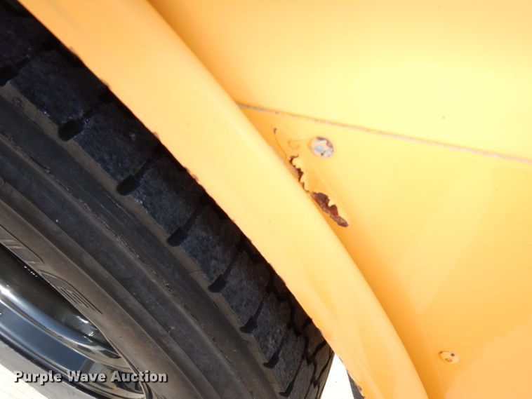 image for item DJ6860 2007 Freightliner Thomas  school bus